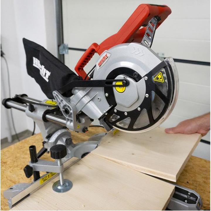 Produktbild Hecht 828 Kapp- und Gehrungssäge