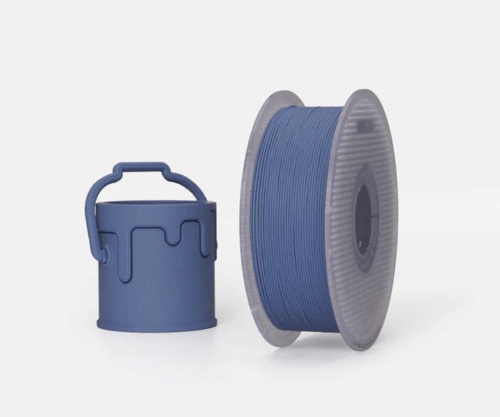 Immagine prodotto Bambu Lab Filamento PLA CF jeans blu 1kg (PLA-CF, 1.75 mm, 1000 g, Blu)