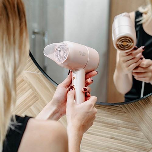 Produktbild Adler Hair Dryer | AD 2279p | 1800 W | Number of temperature settings 2 | Ionic function | Pink