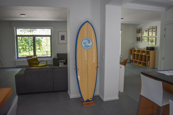 Actual product image 9WS support planche de surf en bois