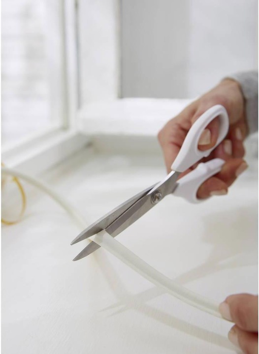 Produktbild tesa tesamoll CLASSIC P-Profil Fensterdichtung, Gummidichtung zum Isolieren