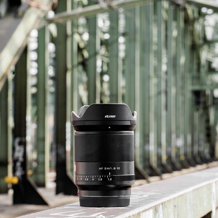 Immagine prodotto Viltrox AF 24/1.8 E Full Frame. Obiettivo cinematografico con messa a fuoco manuale per attacco (Sony E, APS-C / DX)