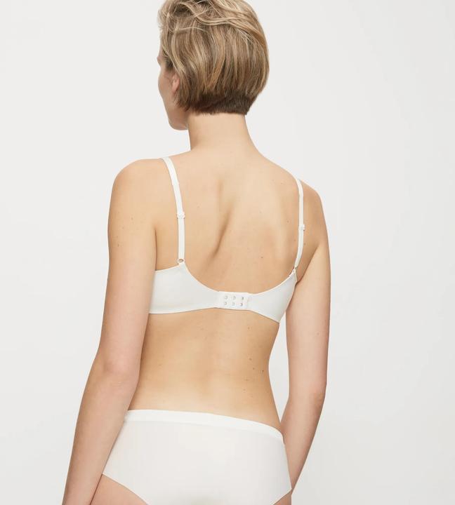 Actual product image Triumph Body Make-up Soft Touch P EX (Single pack, 90 B)