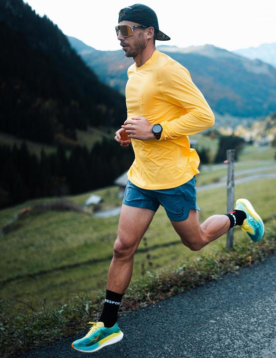 Actual product image Compressport Performance LS Tshirt M (S)