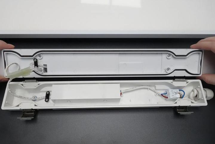 Produktbild Müller Licht Aquafix LED-Feuchtraum-Wannenl (3800 lm)