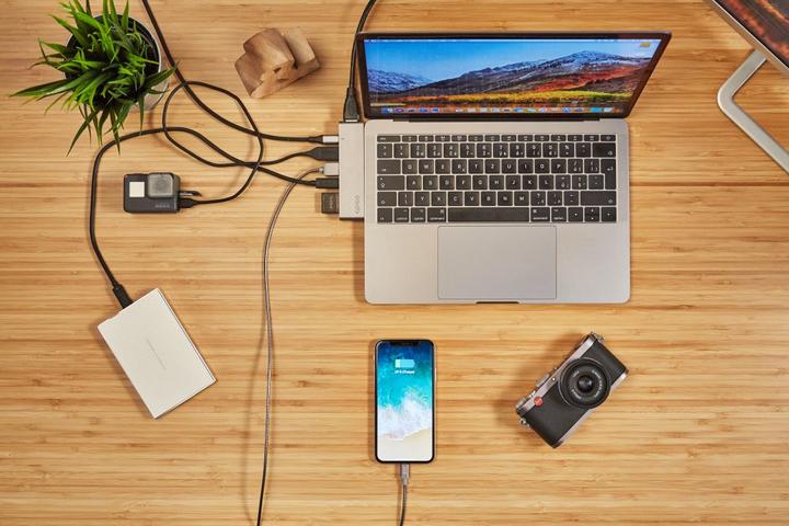Actual product image Epico USB Type-C Hub Pro