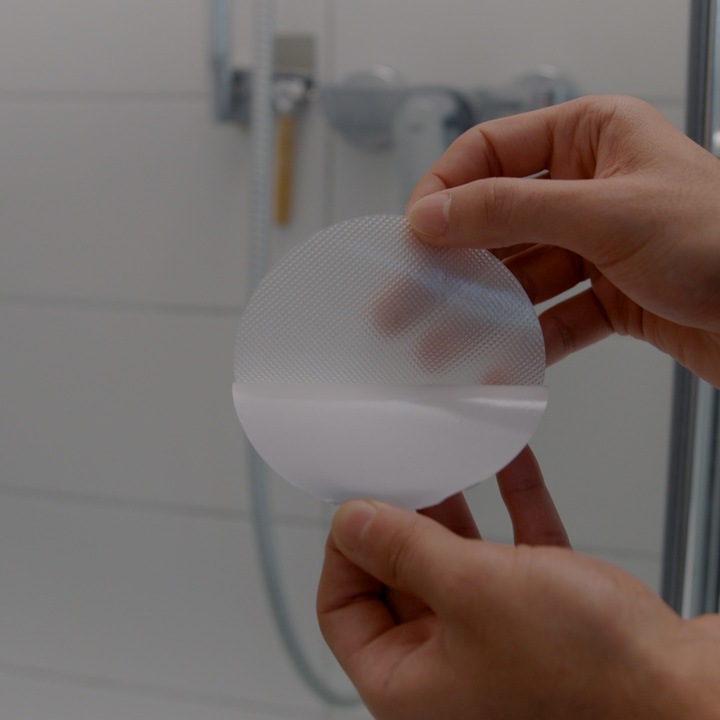 Actual product image Werkstein Selbstklebendes Anti-Rutsch Pad Sticker für Dusche / Badewanne - Transparent 21-tlg. Set (100 mm)