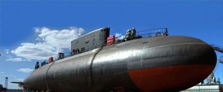 Actual product image Hobby Boss Russian Navy Yasen Class SSN