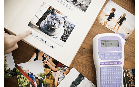Actual product image Brother P-Touch PT-H200 - Labeller - b/w - thermal transfer - roll (1.2 cm)