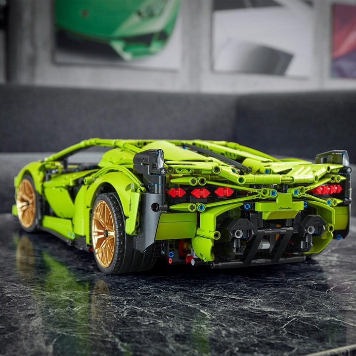 Actual product image LEGO Lamborghini Sián FKP 37 (42115, LEGO Technic, LEGO Rare Sets)