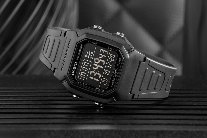 Actual product image Casio Retro Vintage - W-800H-1B (Digital watch, 37 mm)