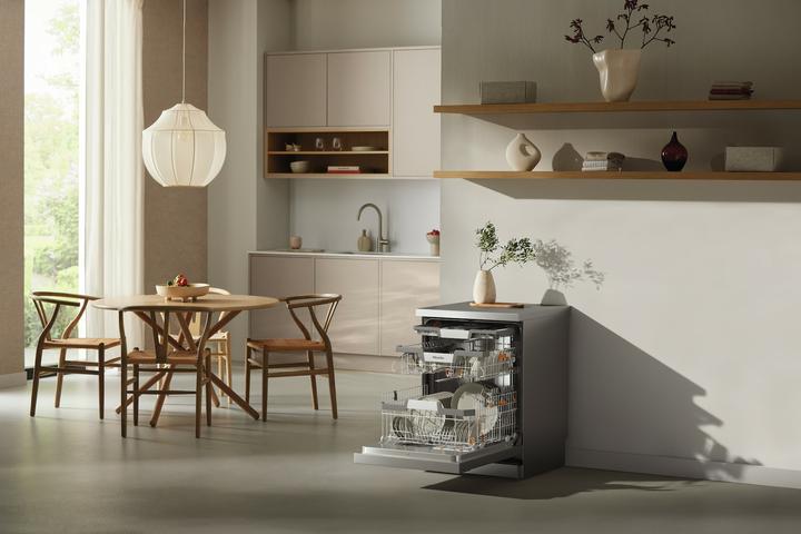 Produktbild Miele Geschirrspülautomat G 7600 SC Standgerät/Edst CleanSteel