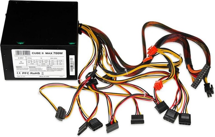 Actual product image iBox CUBE II 700W APFC 12CM FAN Juodas EDITION power supply (700 W)