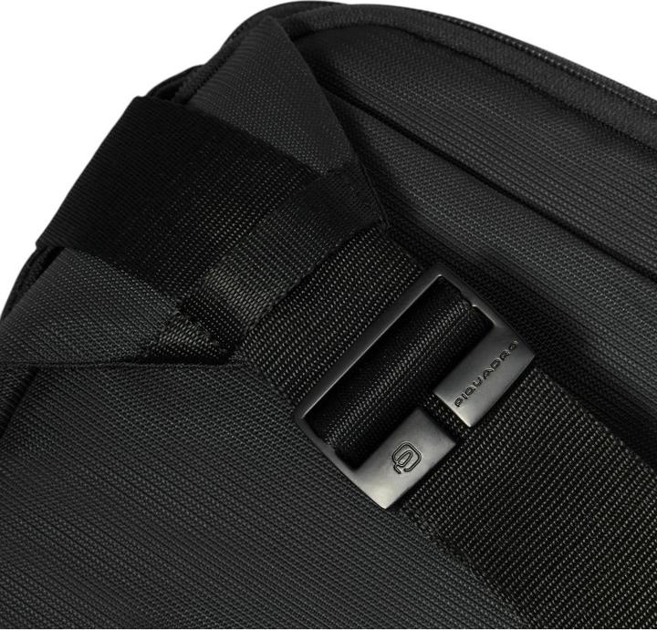 Image du produit Piquadro Gürteltasche aus recyceltem Stoff und Leder