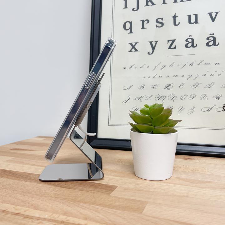 Actual product image Macally MMAGSTAND-SS MagSafe stand