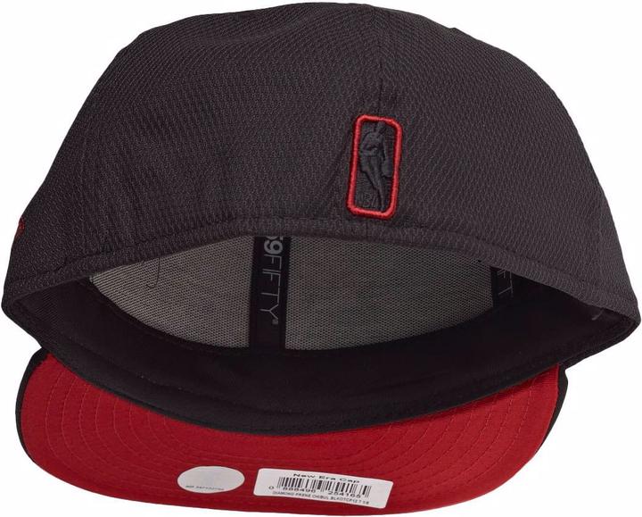 Actual product image New Era 59Fifty Diamond Tech Chicago Bulls (7 1/8)