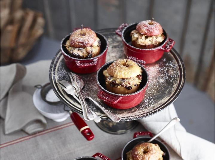 Actual product image Staub Cocotte (Cast iron, Iron, 10 x 7 cm)