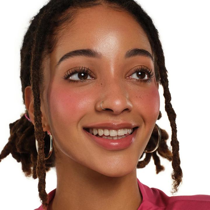 Image du produit essence BLUSH crush! (#AE3B6B, 140 Cherry Kiss)