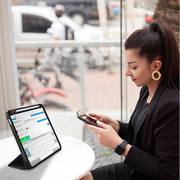 Productafbeelding 4smarts Folio Basic (iPad Pro 11 2020 (2e generatie), iPad Air 11 2024 (M2), iPad Pro 11 2022 (4e generatie), iPad Pro 11 2021 (3e generatie))