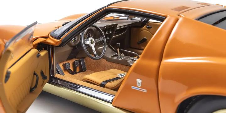 Produktbild Kyosho Sportwagen Lamborghini Miura P400, Orange-Gold 1:18