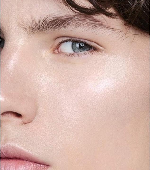 Actual product image Madara MÃDARA - The Concealer - Brightening Concealer 4 ml - (25 Latte)