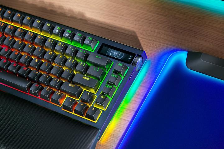 Image du produit Razer BlackWidow V4 Pro (ING. Int., Sans fil, Filaire)
