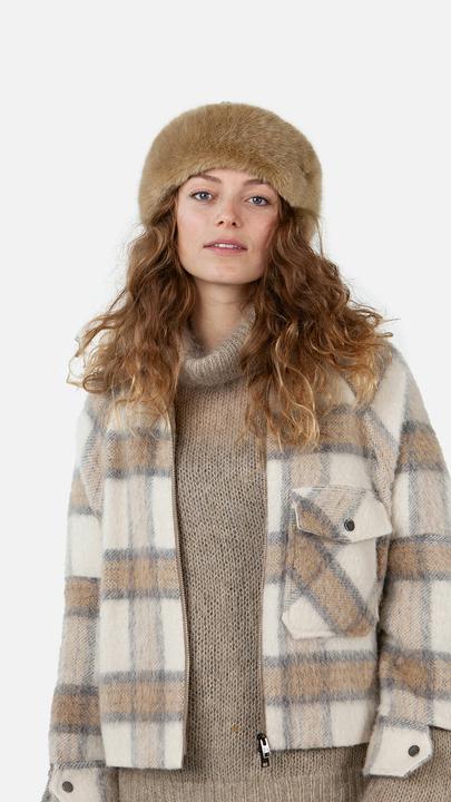 Actual product image Barts Fur Cable Bandhat (One size)