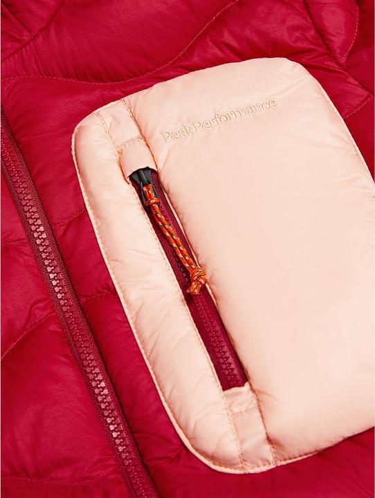 Actual product image Peak Performance Women's Helium Utility Down Hood (S)