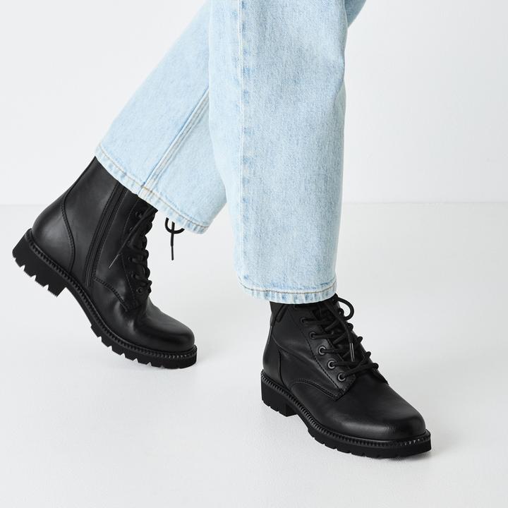 Actual product image Tamaris Stiefelette (37)