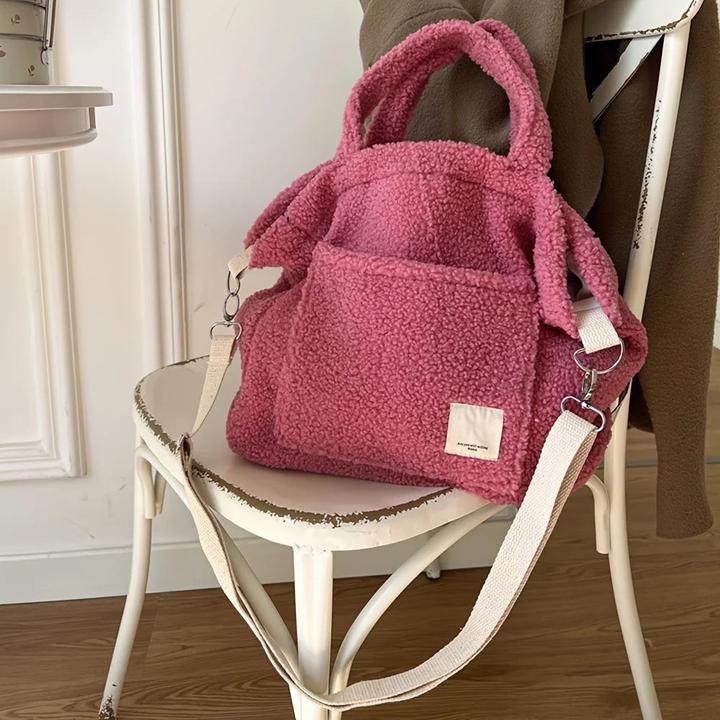 Produktbild Only-Bags.Store Kunstfell-Tasche mit abnehmbarem Riemen - leicht, geräumig und vielseitig für den täglichen
