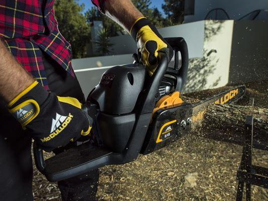 Actual product image McCulloch CS 42S (Petrol chain saw)
