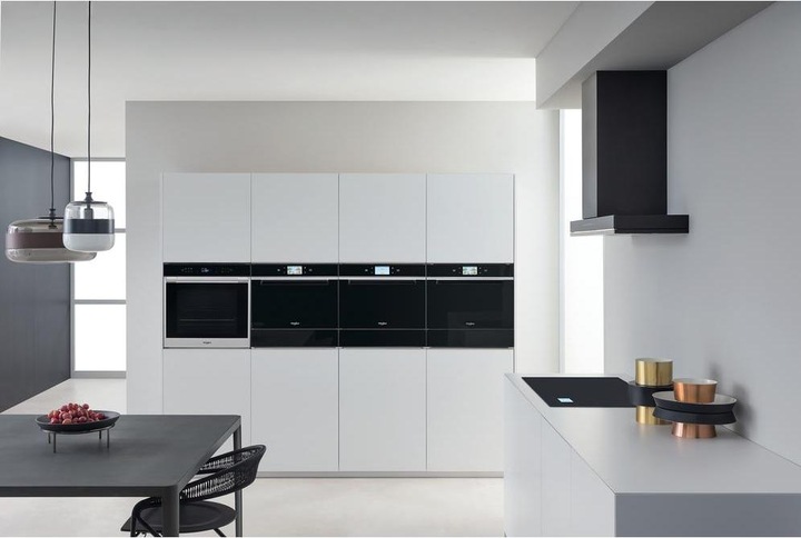 Actual product image Whirlpool W7 OM4 4S1 C