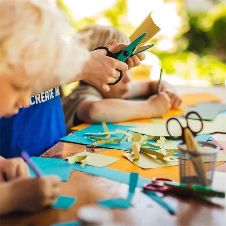 Immagine prodotto Fiskars Forbici per bambini Animali della palude 3 colori diversi 13,0 cm (13 cm)