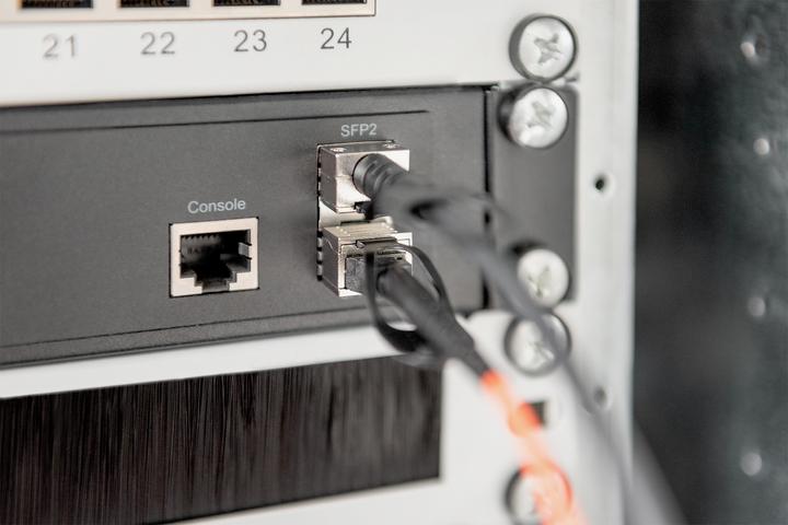 Produktbild Digitus SFP DAC Cable, AWG 30 Allnet,CISCO,Dell,D-Link,Edimax,Etherwan,Fortinet (CAT8.2, 1 m)