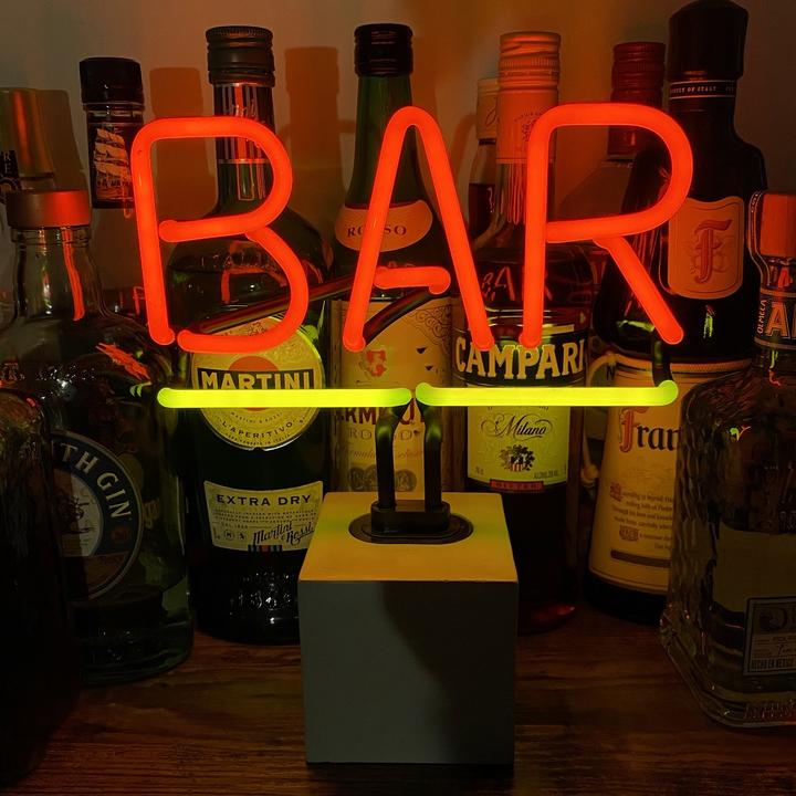 Produktbild Locomocean Glas Neon Tischlampe mit Betonsockel - BAR