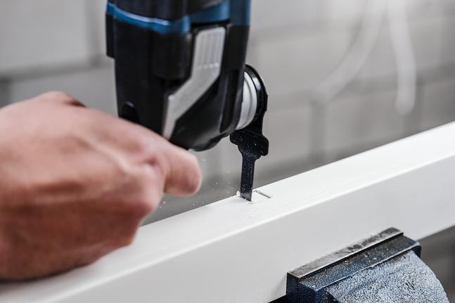 Produktbild Bosch Professional Zubehör BIM Tauchsägeblatt AIZ 10 AB, Wood and Metal, 20 x 10 mm