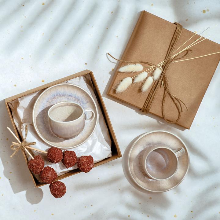 Produktbild Like. by Villeroy & Boch Perlemor Sand Espressotassen mit Untertassen (60 ml, 6 x)