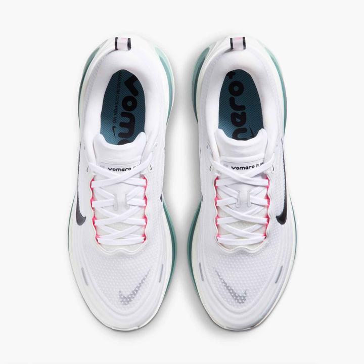 Produktbild Nike Vomero Plus (47)