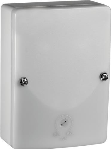 Actual product image Servodan NIKO skimmer relay Minilux IP543-300 lux, 16A230V AHeight 95 mm, width 68 mm, depth 38 mm, white