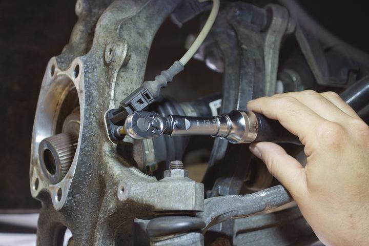 Produktbild HAZET Drehmoment-Schlüssel 6106-1CTCAL - Toleranz: 4% - Vierkant massiv 6,3 mm (1/4 Z (1/4", 1 Nm, 6 Nm)