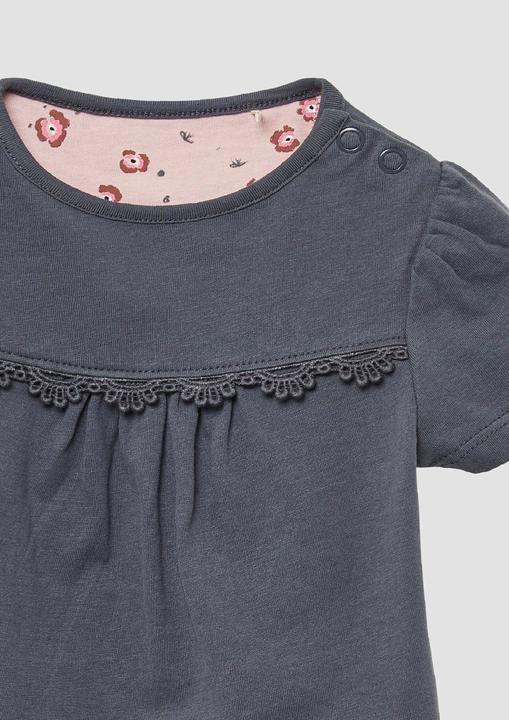 Produktbild S.Oliver T-Shirt Ausgestelltes Jersey-T-Shirt mit Stickerei und Spitzendetails (74)