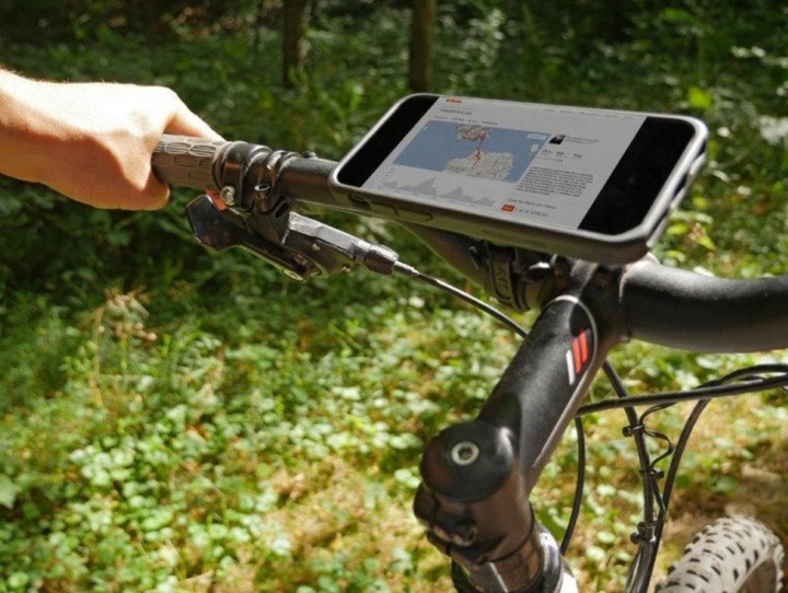 Actual product image Tigra FitClic Neo Bike Kit Apple iPhone 6/6S/7/8/SE (2020)