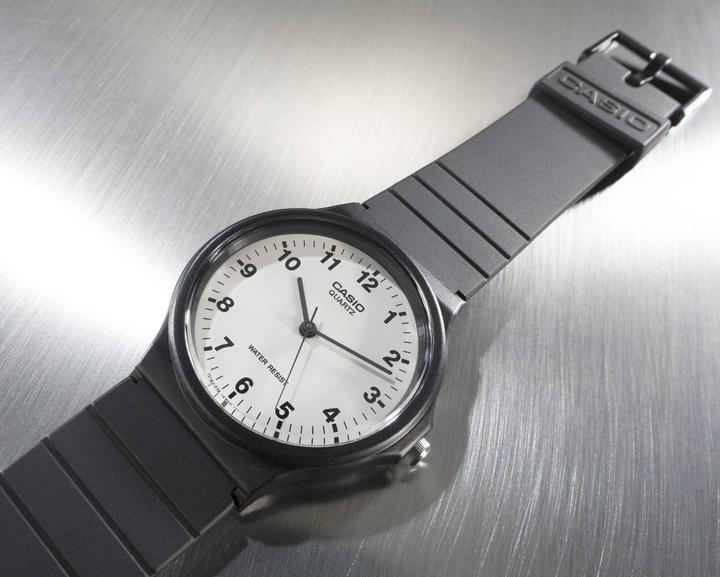 Immagine prodotto Casio MQ24-7B (Orologio da polso analogico, 34 mm)