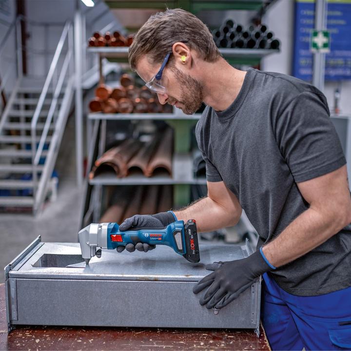 Produktbild Bosch Professional GNA 18V-16 E