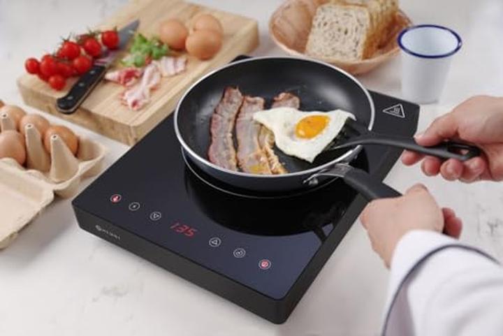 Actual product image Hendi Induction cooker black 230V 2000W Kitchen Line