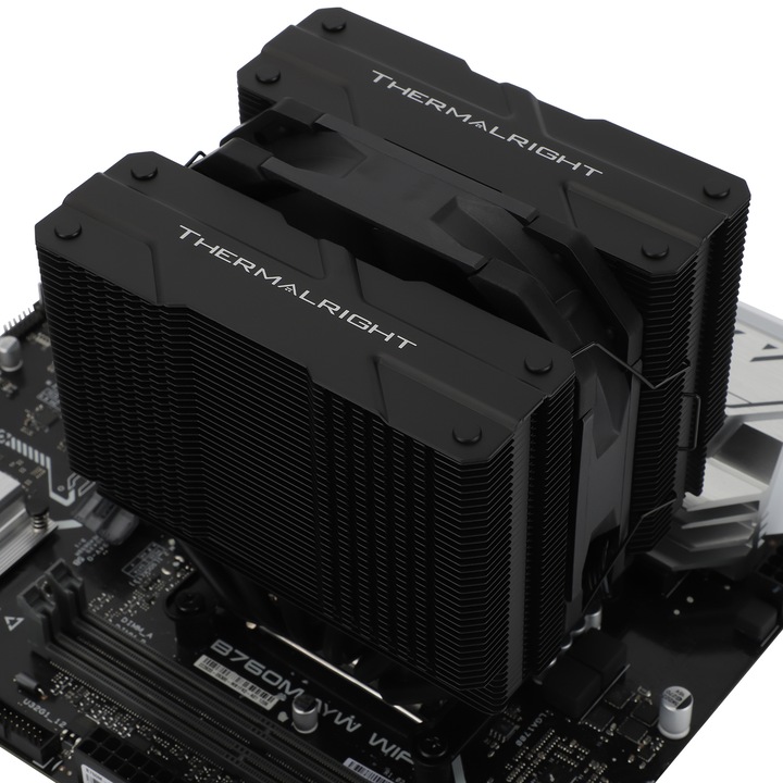 Actual product image Thermalright Peerless Assassin 120 Mini (135 mm)