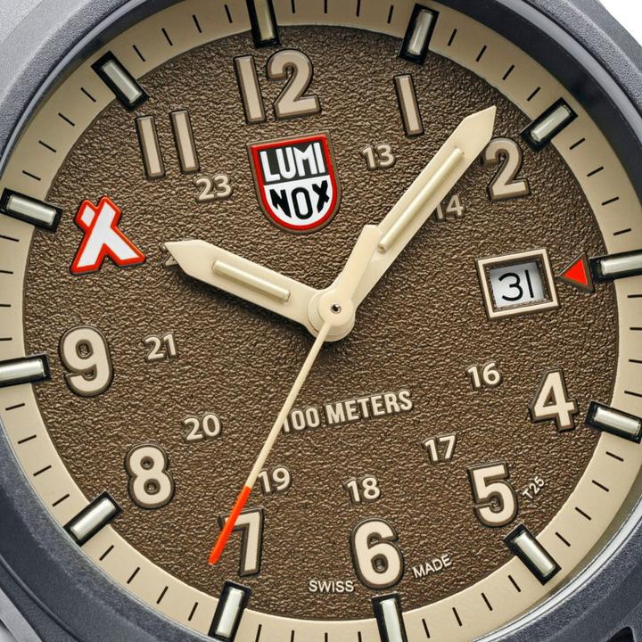 Actual product image Luminox Bear Grylls Survival 3710 Land Series (Swiss made, 43 mm)
