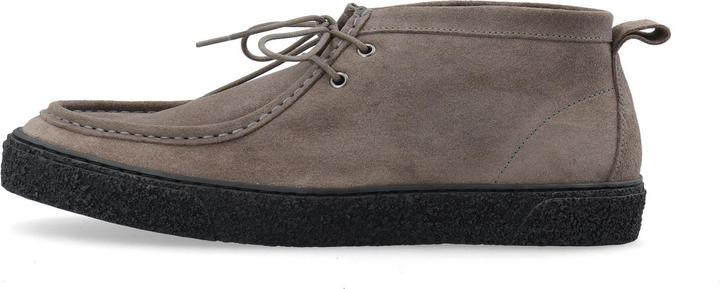 Noir gris foncé