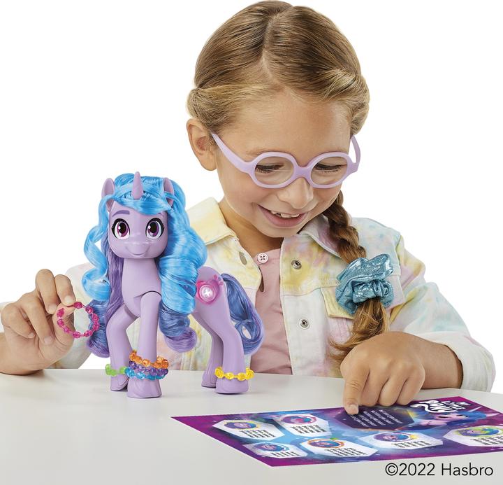 Actual product image My Little Pony Discover your pony sparkle Sparkle Fun Izzy Moonbow, 20 cm high pony for children, with