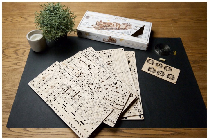 Image du produit Ugears Harry Potter Poudlard Express